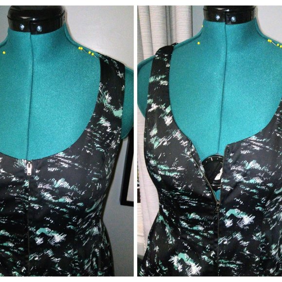 NWOT BCBGeneration Abstract Print Zip Front Dress Sz 10 - Picture 2 of 16
